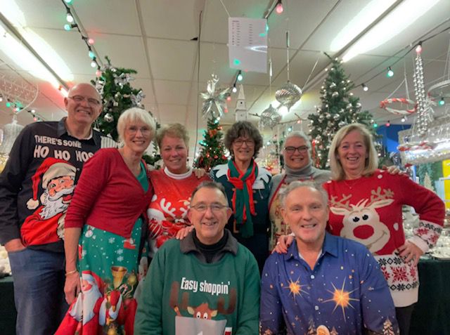 Team Lekker Belangrijk opent opnieuw de gezellige Kerstkringloopwinkel in Eindhoven